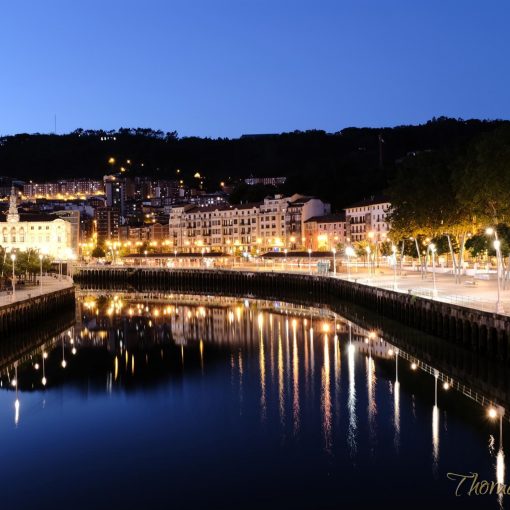 Bilbao in der Abenddämmerung